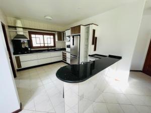 Casa Oásis | Jurerê | 400m do mar | 6 qtos com ac