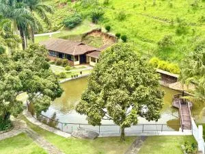 Refúgio dos Sonhos: Um Paraíso em Meio à Natureza - 邦雅尔丁