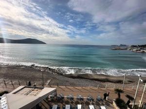 Résidence Oustalet - Studio avec magnifique vue panoramique sur la mer à St Cyr Sur mer MAE-1611