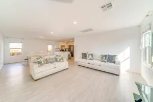 7 Mi to Alamo Ranch Mall Home with Large Yard! - Helotes