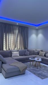 فيلا مصغره بكراج سياره وفناء خاص