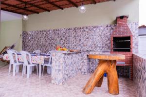 Casa em Cabo frio, com quintal privado e área gourmet