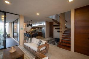 Casa en San Benito a steps away from the beach