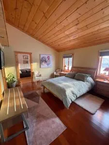 Entre Pierre et Bois, couette et café - 蒙特朗布朗