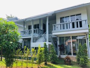 Casa Sakhu Beach Villa Phuket