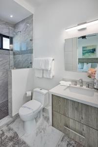 Sunset Beach House Ocean Front Hot Tub & Pool