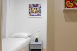 Art-Filled Apartment in Centro