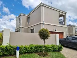 Luxury 0ne - Chartwell