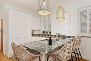 Ultra Marine - Large Roof Terrace Sea Views