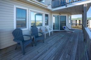 Summer Days 4 Bedroom Oceanfront Home