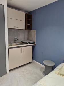 Studio 30 m2 with us