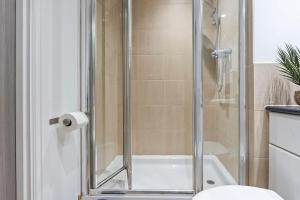 Monopoly Suite - Luxurious High-Tech Bright & Spacious Central Flat