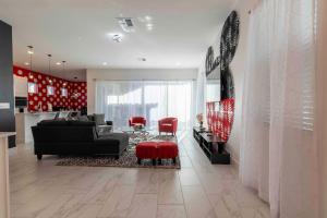 5BR Themed Family Villa Near Disney with Private Pool