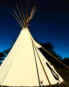 Comanche Teepee at Nomad Landing - 克莱顿