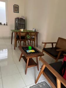 Pendopo Van Gogh Den Erwin - Legenda Wisata