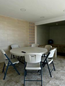 Apartamento, balcón privado y terraza al aire libre