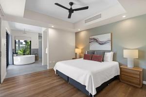 Sea Mist Poolside Oasis near Palm Cove Beachfront