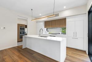 Sea Mist Poolside Oasis near Palm Cove Beachfront