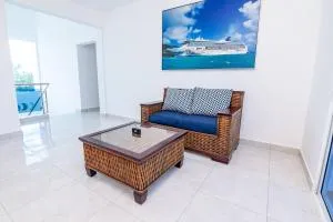 Beautiful ocean and mountain view villa - Gaspar Hernández