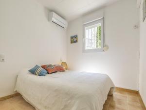 Apartment in Roses near Almadrava Beach