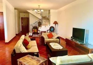 Luxury 5BR Villa with Sea View & Garden in Einbay - Suez