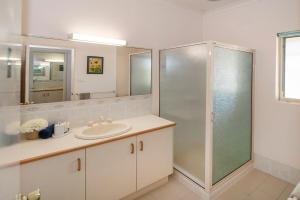 5 Bedroom 5 Bathroom Kinvarra Park Lodge