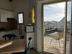 Appartements Duplex renove face a la plage avec balcon et parking - FR-1-738-41 : photos des chambres