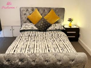 2 Bedrooms Entire Apartment Self Check in