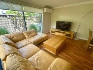 Escape to Villa 4 - Cape View Resort - Vasse