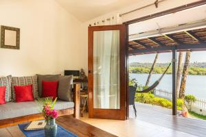 Riverview Villa On the River! Boutique Paradise Vacation