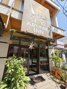 Arunik Inn