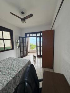 Quarto de frente para o mar