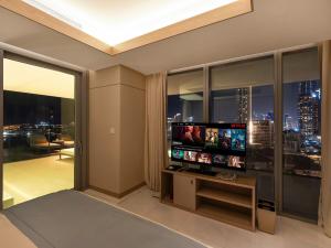 1BR Suite FIVE LUXE - Pool & Beach view - Private Hot Tub - Ventura Stays
