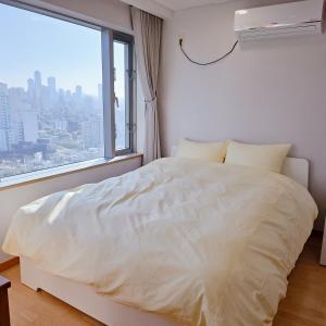 Sosohaeng Hongdae-30sec from Hongdae subway staion, Elevator