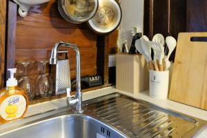 HIDDEN VIBES House 2