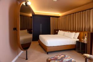 Cenica Porto Hotel, Curio Collection By Hilton