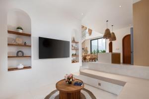 White Haven Villa NEW 3BR Luxury Retreat