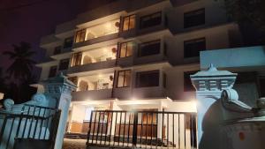Heights Inn By Swathys