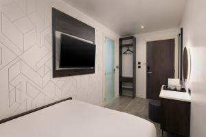 Windowless Standard Double Room room in The East London Hotel
