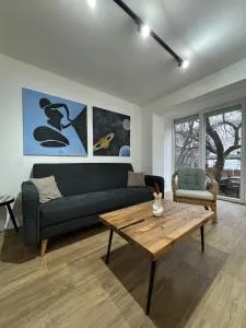 Warm Bright Stay with FAST Wi-Fi Free Parking - Karpoš Dva