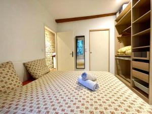 Appartements BnGo I Luxe & Confort I Lyon centre, 4 personnes, toilette separe, Place des terreaux : photos des chambres