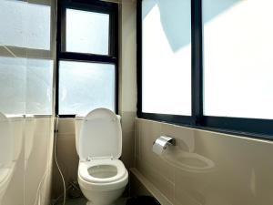 AVALAN PhayaThai airport link