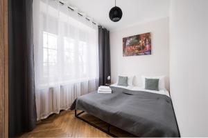 Royal Baths Charming Apartment by BookingHost