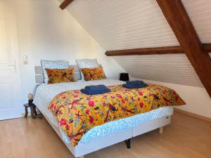 Appartements Mulberry duplex bien equipe 2 chambres petite vue sur mer plein centre d-Arromanches a 2 mn de la plage et pres de Bayeux : photos des chambres