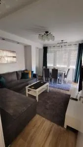 Stan Na Dan Central Park - Gradac