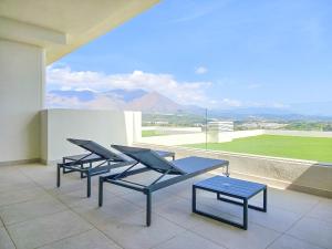 Modern 2 bed ground floor apartment Finca Cortesin
