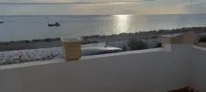 Maison 2 terrasses en bord de mer - Sidi el Moujahed