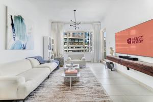 GuestReady - Glamorous stay in Dubai Marina