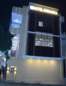 Hotel Subhadra - Hardoī