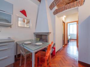 Xenia Apartments - Historic two-room apartment in Navigli area
